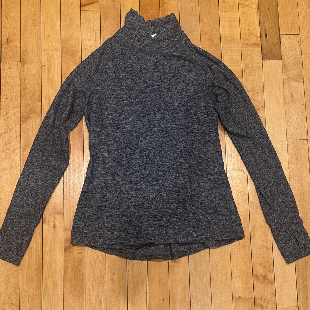 Lululemon Heather Gray Long Sleeve Top/Pullover